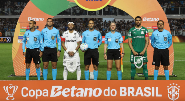 Palmeiras segura o Santos e avança à semifinal da Copa do Brasil