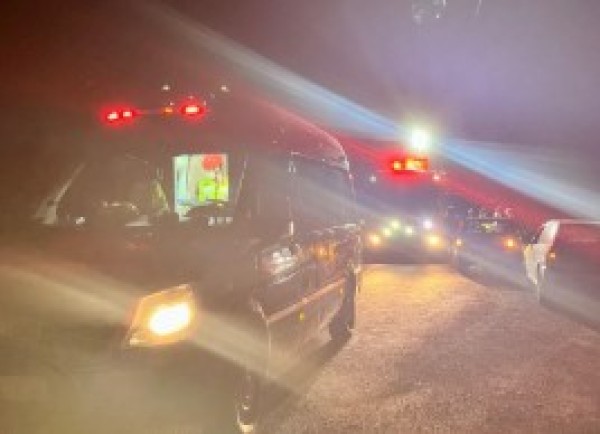 Homem de 51 anos sofre fratura exposta após saída de pista com motocicleta