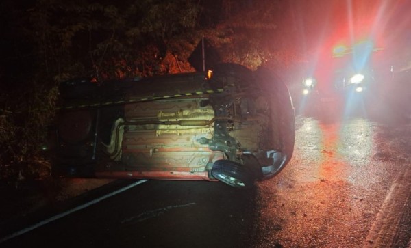Carro sai da pista e polícia encontra 130 kg de maconha no Extremo-Oeste