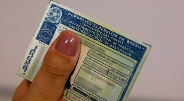 TST estabelece regras para bloqueio de CNH e cartões de crédito de devedor