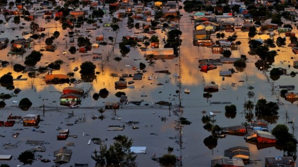 Não há imóveis para tantos desabrigados, diz prefeito de Porto Alegre