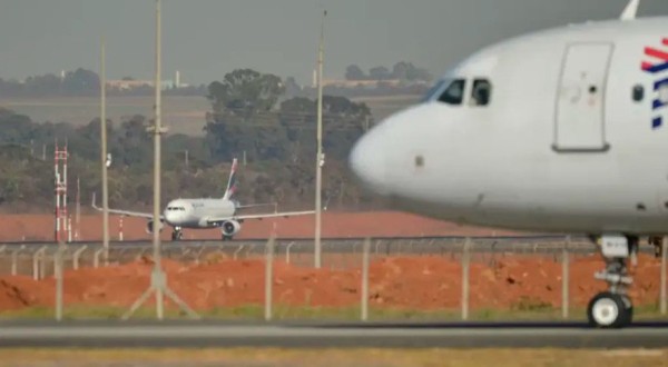 Após ameaça de bomba, voo da Latam é adiado