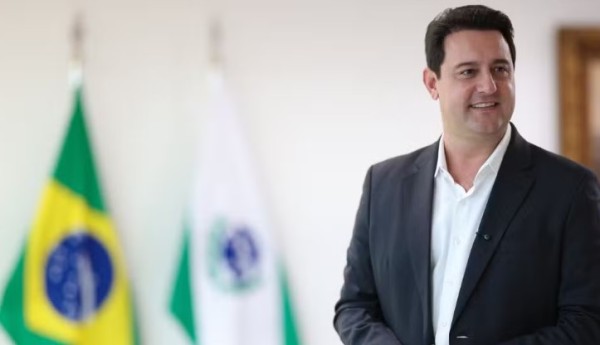 Ratinho Junior cumpriu 17 das 26 promessas de campanha, aponta levantamento