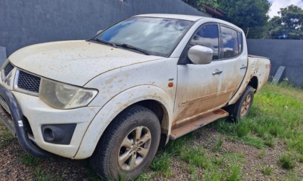 Caminhonete furtada em Chapecó é recuperada no interior