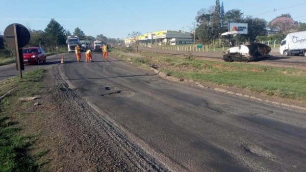 Obras de restauração são realizadas na BR-282 e no trevo de acesso em Maravilha