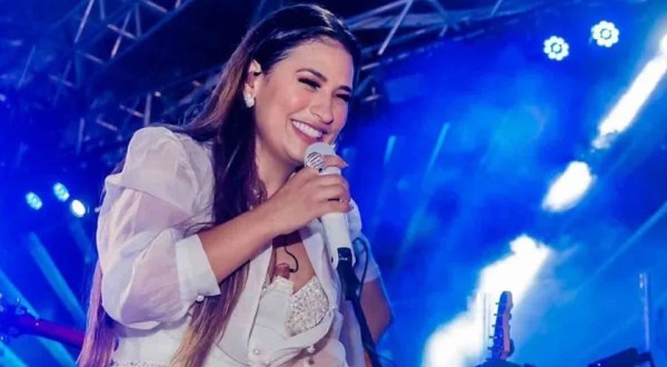 Homem larga a mulher após se apaixonar por perfil falso de Simone Mendes