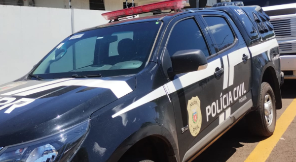 Funcionária é presa suspeita de furtar dinheiro de clínica odontológica