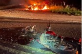 Motociclista morre em colisão com carro, que pega fogo na BR-470