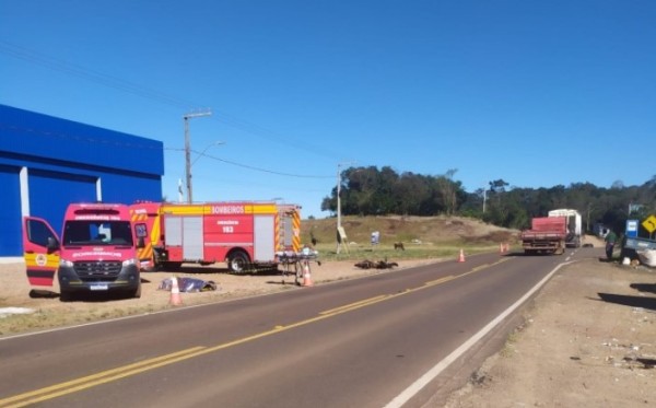 Idoso perde o controle de moto, cai e morre