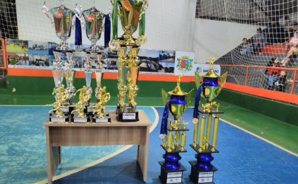 Jogos eletrizantes e arquibancadas lotadas, confira como foram as finais do Interbairros 2024