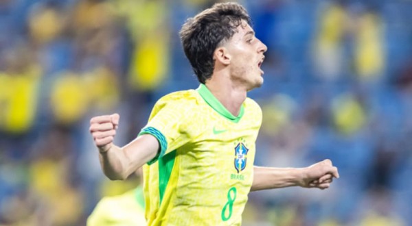 Lista de jovens talentos do futebol mundial divulgada pelo The Guardian conta com jogador natural de Maravilha