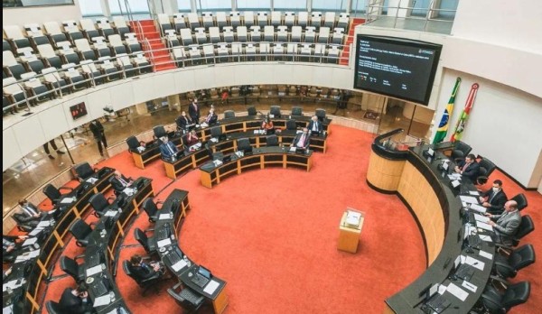 40 vereadores disputam vagas na Assembleia Legislativa de Santa Catarina nestas eleições