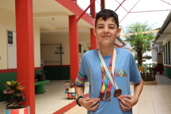 Estudante de Maravilha recebe medalha nacional na OBMEP e destaca as oportunidades desta conquista