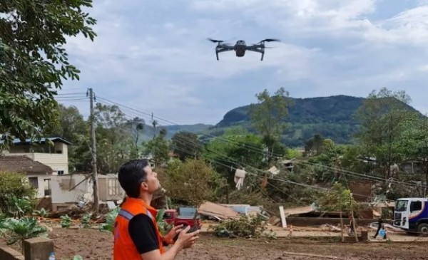 Drones ajudam governo do RS a buscar desaparecidos em áreas atingidas por ciclone