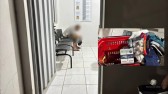 Homem é preso ao furtar 16 pernas de salame, seis cuecas e alho em supermercado