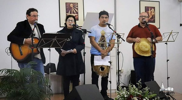 Cantar o ordinário da Celebração Eucarística