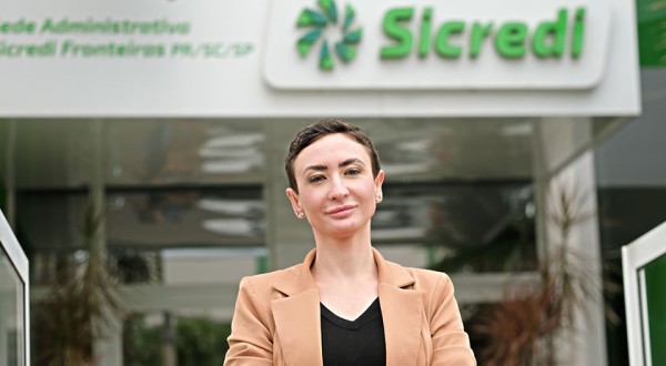 Do seguro aos meios de pagamento: a trajetória de Nilza na Sicredi Fronteiras