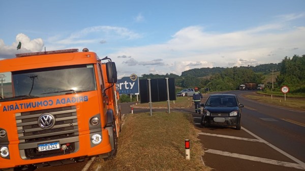 Acidente na BR-163 deixa duas vítimas com ferimentos leves