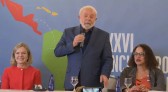 Após relativizar o conceito, Lula diz que gosta de democracia e que não se ofende em ser chamado de comunista