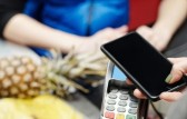 Funcionário é preso por fazer supermercado pagar por mercadorias não recebidas