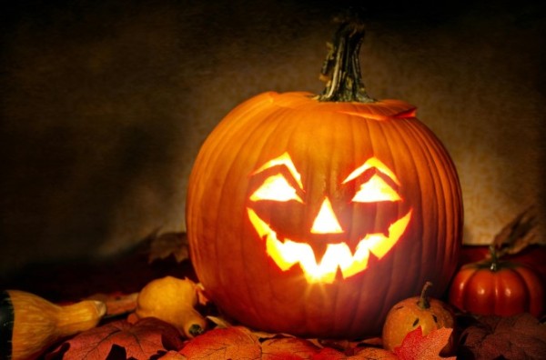 Projeto que pretende proibir comemoração do Halloween em escolas é aprovado na Alesc