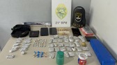 ROCAM apreende drogas e prende suspeitos de tráfico no bairro Beija Flor
