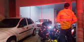 Criança e homem ficam feridos em atropelamento no centro
