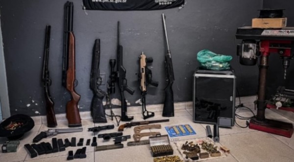 Fábrica de armas de fogo é descoberta em SC