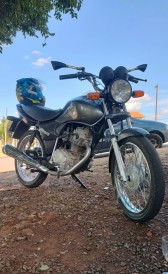 Moto é furtada em frente ao Hospital Municipal