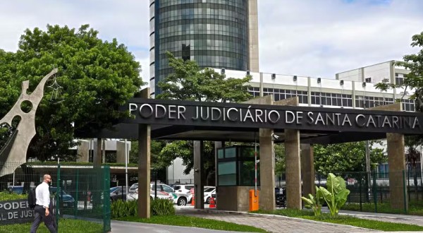 TJSC abre concurso público para diversas áreas com salários de até R$ 10 mil; veja cargos