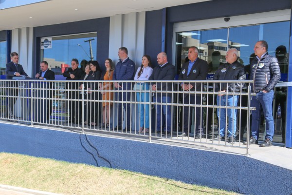A Loja da Liberty Duty Free é inaugurada em Barracão