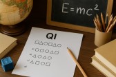 QI médio de 85 expõe desafios estruturais do Brasil