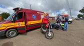 Colisão entre carro e motocicleta deixa rapaz ferido na BR-163