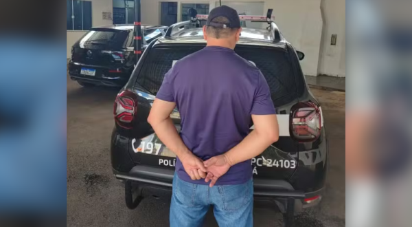 Motorista do Conselho Tutelar é preso por assediar estagiária de 17 anos dentro de carro no Paraná