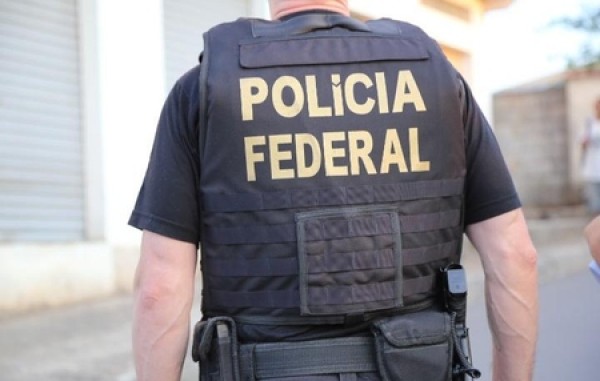 PF extradita argentino foragido por estupro de vulnerável e o entrega à Justiça de SC