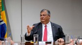 Dino defende regulação das redes sociais como forma de impedir atentados a escolas