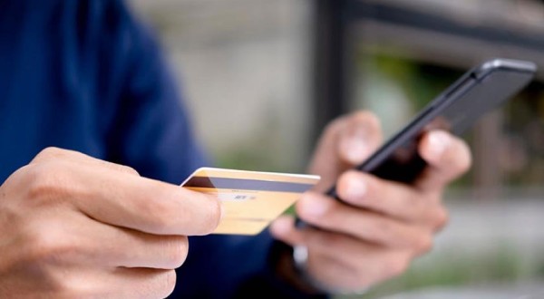 Mulher é vítima de estelionato ao participar de "trabalho online"