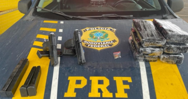 PRF flagra trio transportando droga e armas com grande poder de fogo