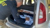 ‘Loja no porta-malas’: Mais de 100 celulares irregulares são apreendidos em carro na BR-101
