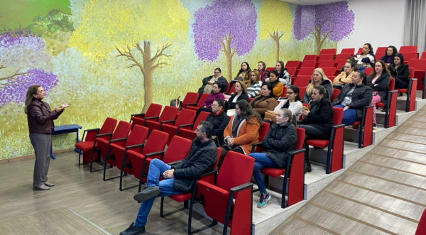 Educação inclusiva é tema de formação com segundos professores em Dionísio Cerqueira