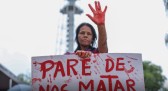 Em Brasília, mulheres denunciam feminicídios e a omissão do Estado