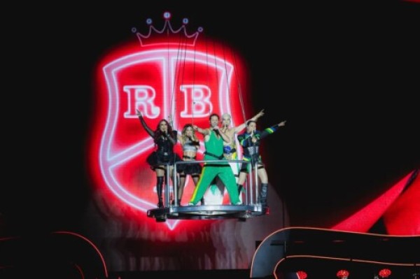 Fãs do RBD sofrem com arrastão na saída do primeiro show no Brasil