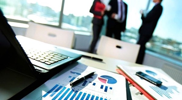 4 empresas foram fechadas por minuto em 2023 no Brasil