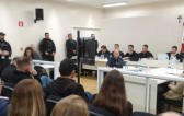 Juiz revela o que será feito com a adaga e faca usadas em massacre em SC
