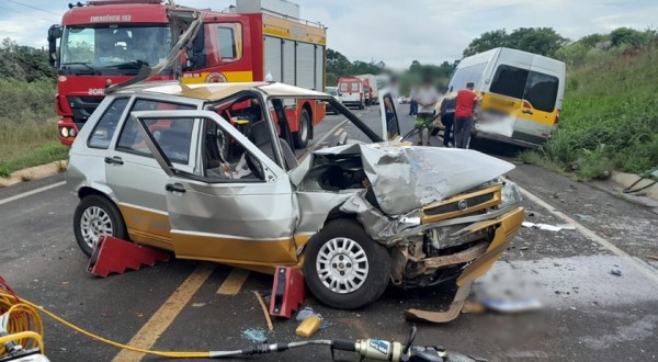 Idosos ficam feridos em acidente de trânsito na BR 163 sentido à Idamar