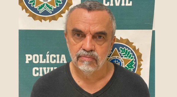 Ator José Dumont é preso por armazenar pornografia infantil