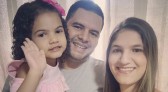Grávida faz ultrassom para ver bebê e descobre que será mãe de sêxtuplos