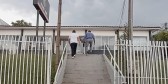 Suspeito de ter efetuado disparos de arma de fogo contra outro homem na Barra da União se apresenta à polícia.