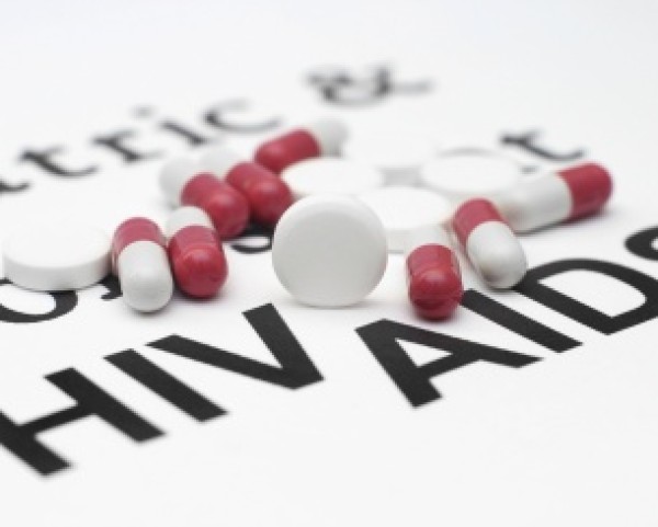 Nova variante do HIV está circulando em três estados do Brasil, diz estudo