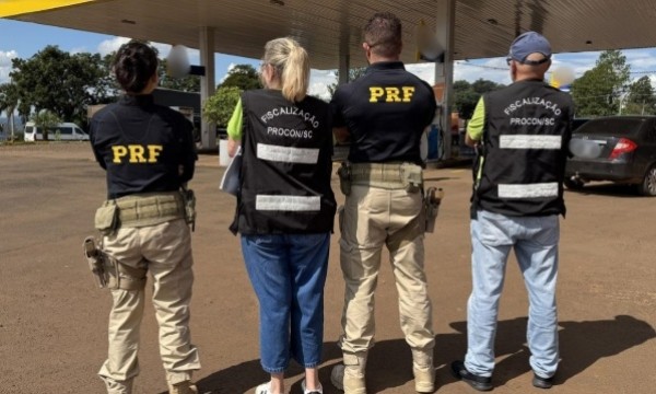 Preços abusivos nos combustíveis: 38 postos são autuados em megaoperação do Procon em SC